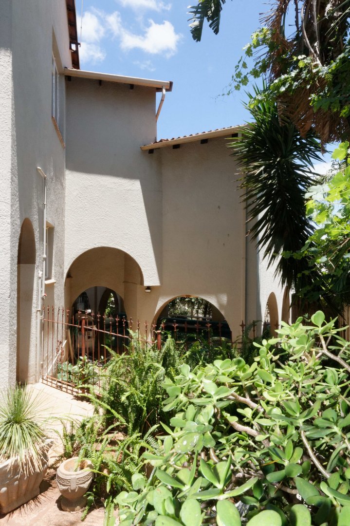 5 Bedroom Property for Sale in Wilkoppies North West